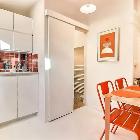 Orange - Plein Centre * נים